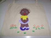 Bolsa menina negra de vestido